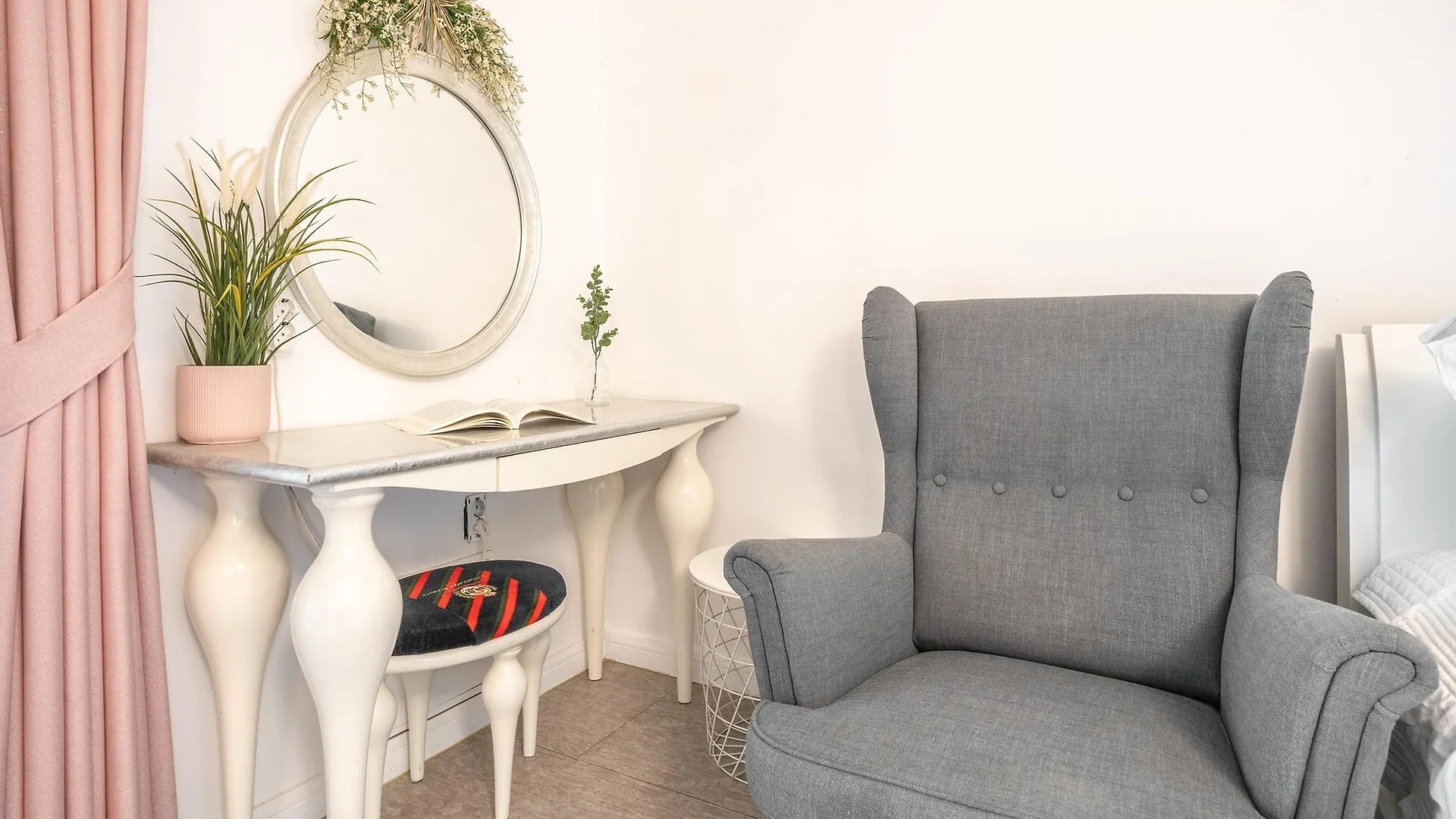 Ganghwa Giverny Spa Pension Incheon 0*,  South Korea