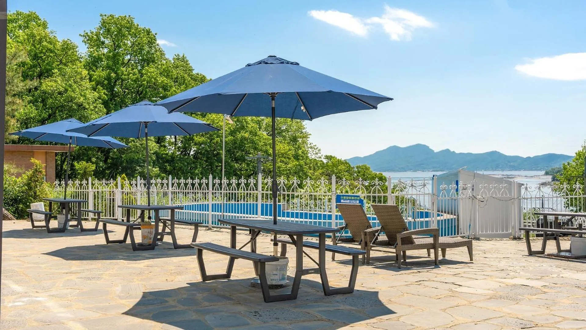 Holiday home Ganghwa Giverny Spa Pension Incheon