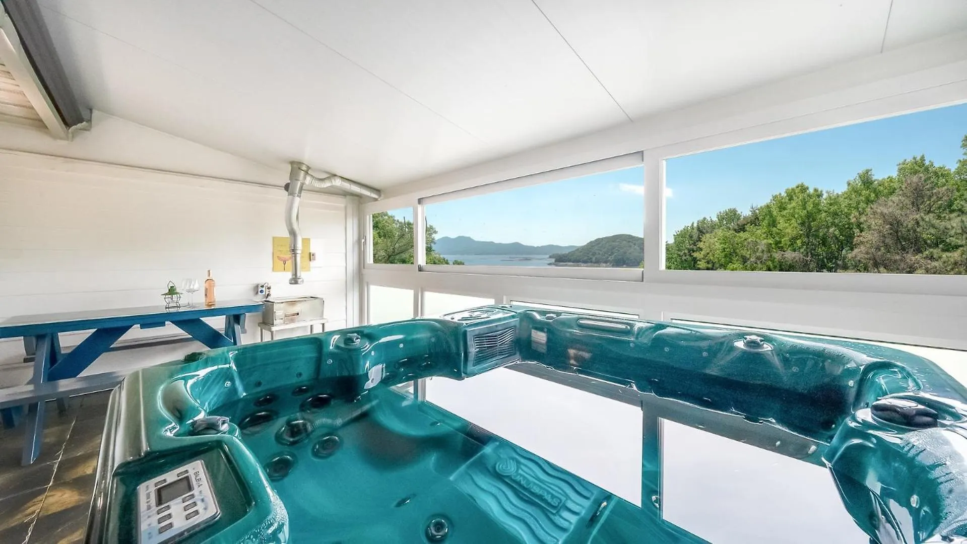 Ganghwa Giverny Spa Pension Incheon Holiday home